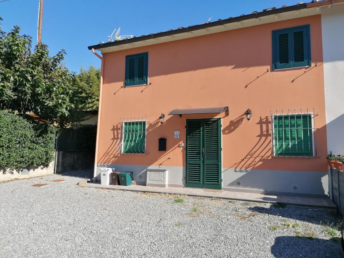 Vila La Casina Da Lilli Lucca Exteriér fotografie